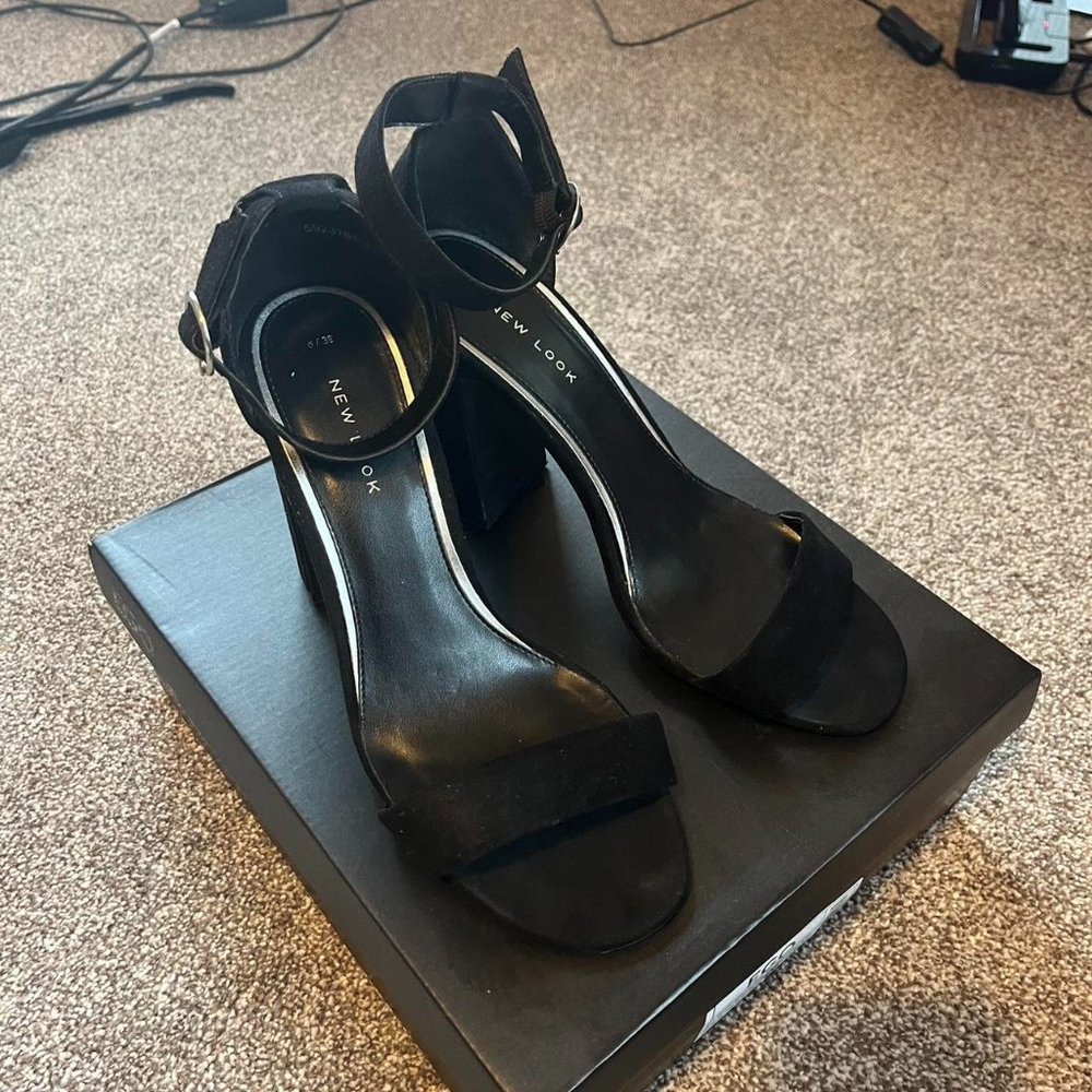 New Look Women's Black Sandals